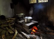 Belajar Kesabaran dari Dapur Kayu yang Hilang