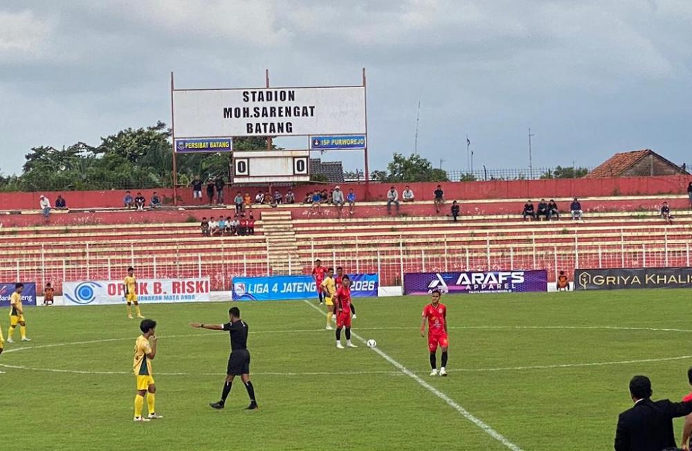 Batang Persatuan Sepak Bola Batang (Persibat) Batang harus menelan kekalahan pada laga pertama putaran kedua Liga 4 Jawa Tengah saat menjamu ISP Purworejo di Stadion Moh. Sarengat Batang, Kabupaten Batang, Kamis (15/1/2026).