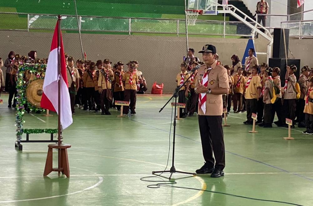 Wakil Bupati Batang Suyono membuka kegiatan Pesta Siaga Kwartir Cabang (Kwarcab) Pramuka Kabupaten Batang di GOR Indoor Abirawa Batang, Kabupaten Batang, Kamis (29/1/2026). Kegiatan ini diikuti ratusan Pramuka Siaga tingkat sekolah dasar dari berbagai kwartir ranting se-Kabupaten Batang.