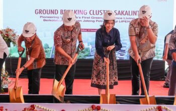 Gubernur Jawa Tengah, Ahmad Luthfi saat acara peletakan batu pertama kluster Sakalint Green Residential di daerah Ngaliyan, Kota Semarang pada Selasa 13 Januari 2026.