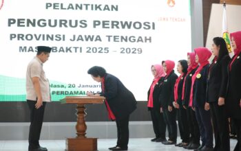 Wakil Gubernur Jawa Tengah, Taj Yasin melantik pengurus Persatuan Wanita Olahraga Seluruh Indonesia (Perwosi) Jawa Tengah periode 2025 - 2029 di Wisma Perdamaian, Kota Semarang pada Selasa, 20 Januari 2026.