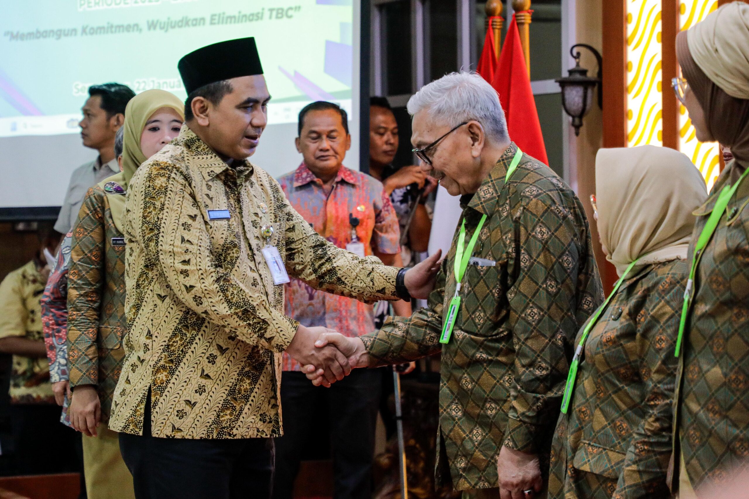 Wakil Gubernur Jawa Tengah, Taj Yasin melantik Pengurus Wilayah Perkumpulan Pemberantasan Tuberkulosis Indonesia (PPTI) Jawa Tengah periode 2025–2030 di Kantor Dinas Kesehatan Provinsi Jateng, Kamis, 22 Januari 2026.