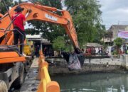 Pemkot Semarang Antisipasi Resiko Banjir Dengan Pembersihan Sampah di Kali Banger