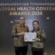 Komitmen Pemerintah Kota Semarang dalam menjamin akses kesehatan bagi seluruh warga kembali diapresiasi di tingkat nasional. Dalam ajang Universal Health Coverage (UHC) Award 2026 yang digelar di Ballroom JIEXPO Kemayoran, Jakarta Pusat, Selasa (27/1), Kota Semarang menerima penghargaan kategori Madya atas capaian keaktifan kepesertaan Jaminan Kesehatan Nasional (JKN) yang telah melampaui 85 persen.