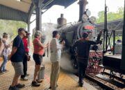 PT KAI Wisata terus menghadirkan pengalaman wisata berbasis heritage yang unik dan berkelas dunia. Salah satunya melalui perjalanan kereta uap klasik rute Stasiun Ambarawa–Stasiun Tuntang (PP) yang kini semakin diminati wisatawan, termasuk wisatawan mancanegara.