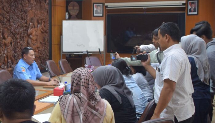 PDAM Tirta Moedal Kota Semarang Tanggapi Hidran Tertimbun Cor di Pedurungan