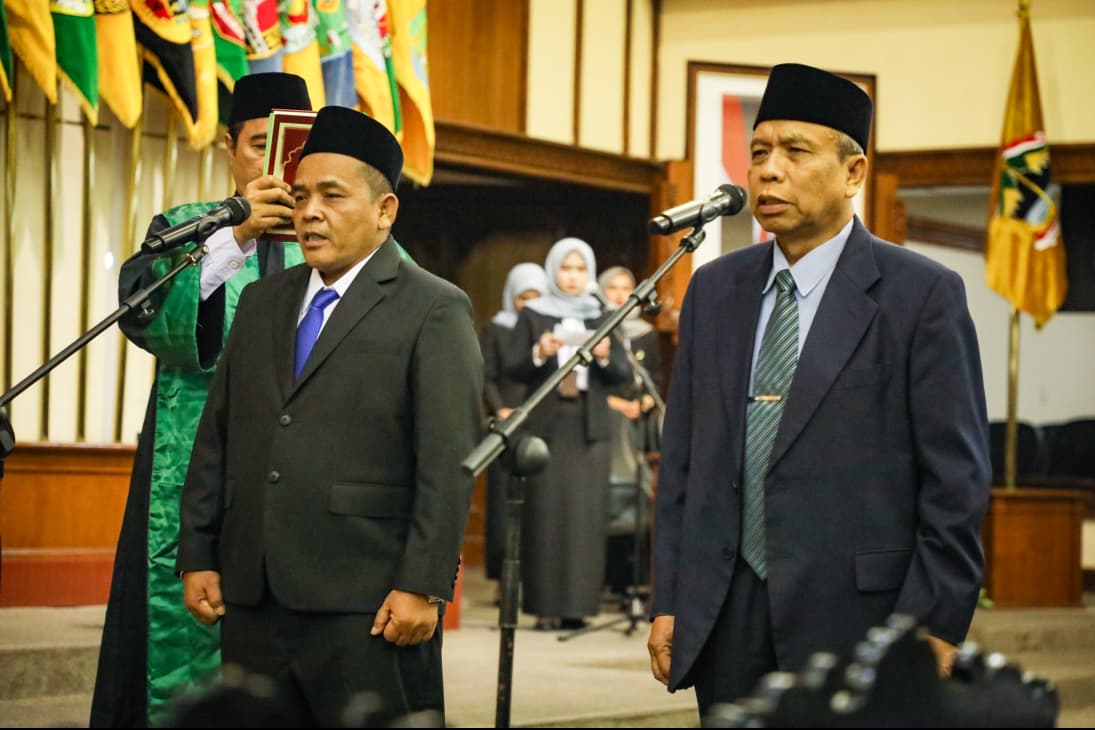 Komposisi keanggotaan DPRD Provinsi Jawa Tengah kembali lengkap usai dilakukan Pengucapan Sumpah/Janji Pengganti Antarwaktu (PAW) sisa masa jabatan 2024–2029. Berlangsung dalam Rapat Paripurna Masa Sidang Kedua 2025/2026, di Gedung Berlian, Kota Semarang, Senin, 2 Februari 2026.