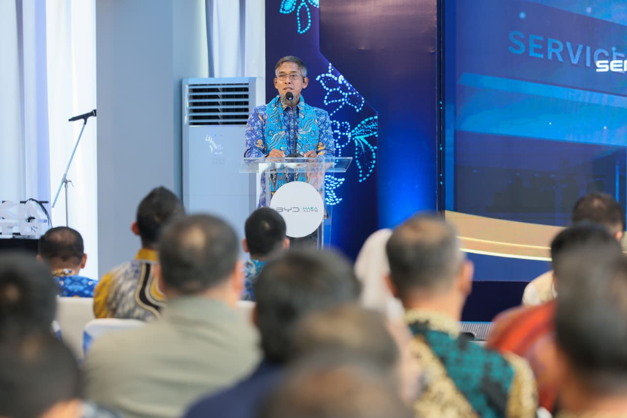 Sekda Jateng Sumarno saat Grand Opening Dealer Resmi BYD Haka Auto Semarang, Rabu 7 Juni 2026 (foto: Pemprov Jateng)