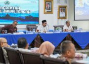 Wagub Jateng Taj Yasin Maimoen saat rapat koordinasi rantai pasok MBG di Kantor Gubernur Jateng 12 Juni 2026 (foto: Pemprov Jateng)