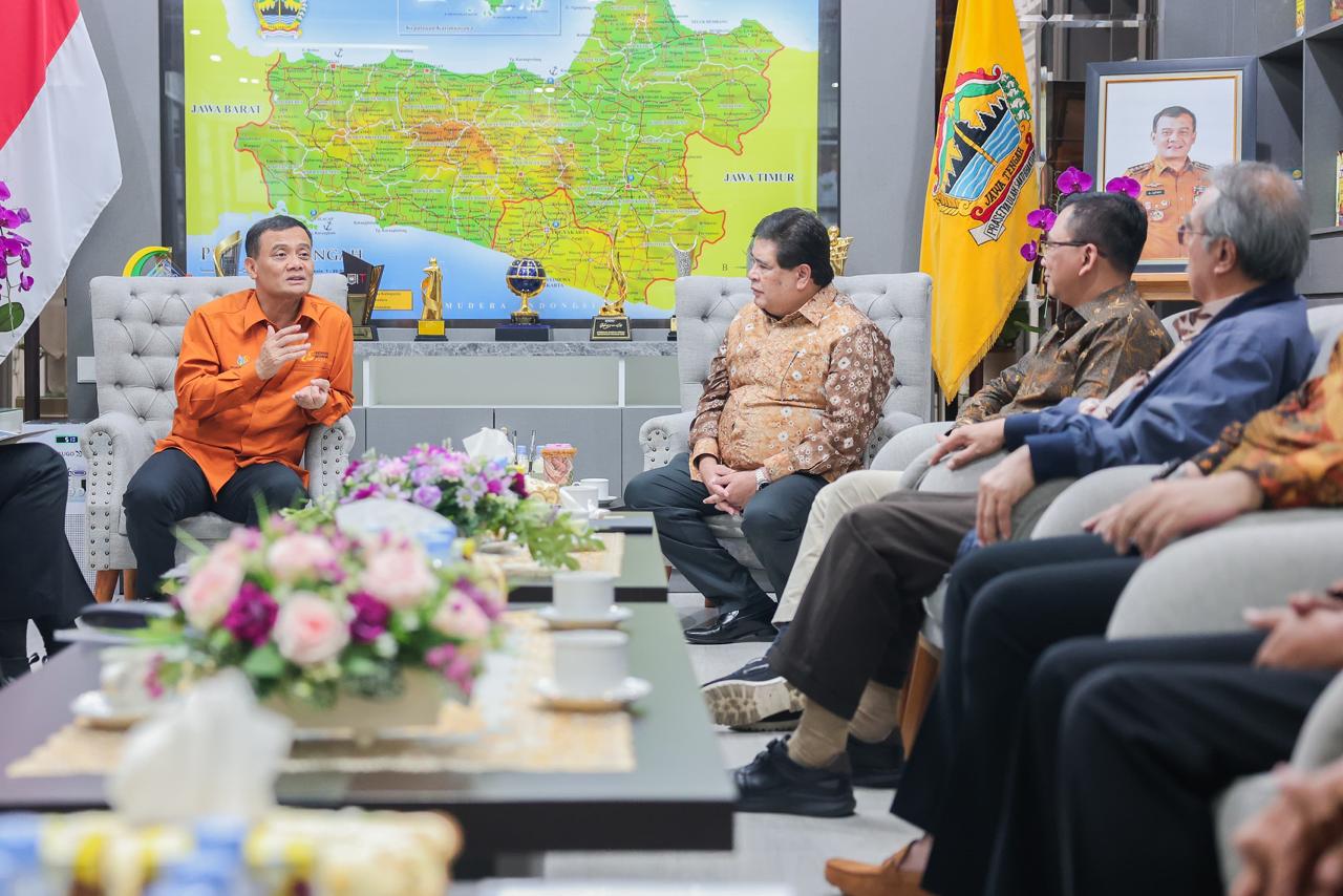 Gubernur Jateng Ahmad Luthfi menerima dukungan Apindo terkait investasi (foto: Pemprov Jateng)