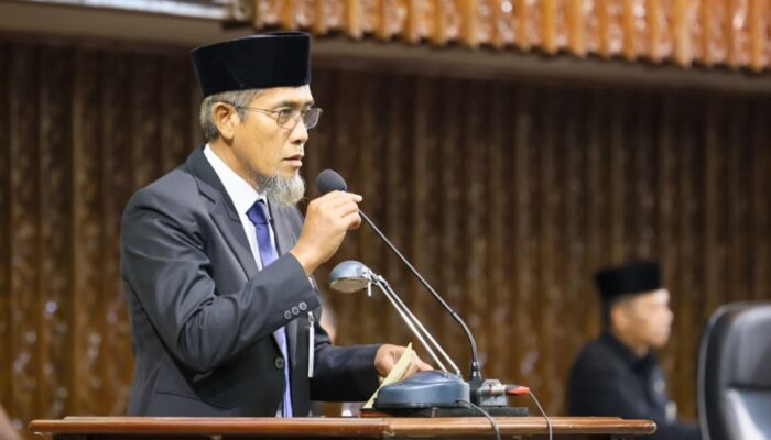 Pemprov Jateng Dukung Gerakan Ayah Ambil Rapor dan Antar Anak