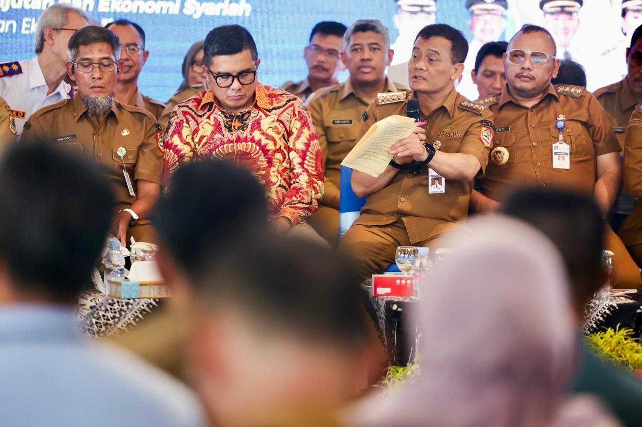 Gubernur Jateng Ahmad Luthfi memberikan paparan dalam Rembug Pembangunan di Kota Tegal (foto: Pemprov Jateng)
