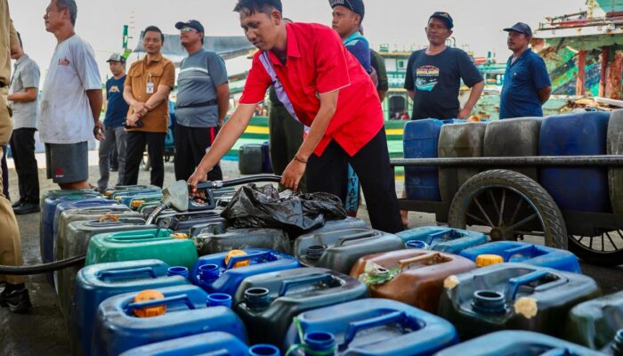 Ahmad Luthfi Pastikan Layanan BBM dan Akses Pelabuhan Lancar