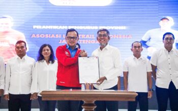 Sekda Jateng Sumarno dilantik sebagai Ketua ALTI Jateng di Wisma Perdamaian Semarang 30 Juni 2026 (foto: Pemprov Jateng)