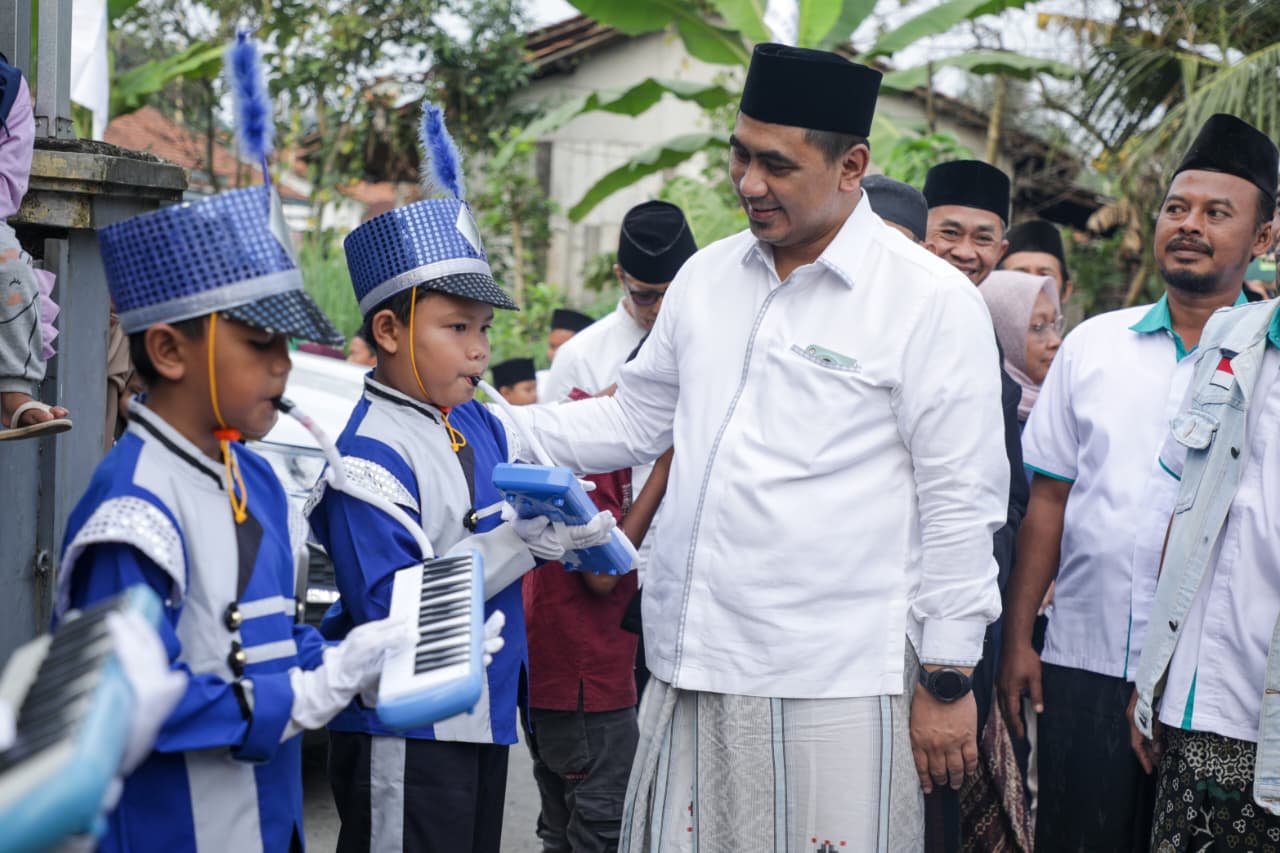 Wagub Jateng Taj Yasin Maimoen di Madrasah Diniyah Nurul Anwar, Banyumas, Sabtu 7 Juli 2026 (foto: Pemprov Jateng)