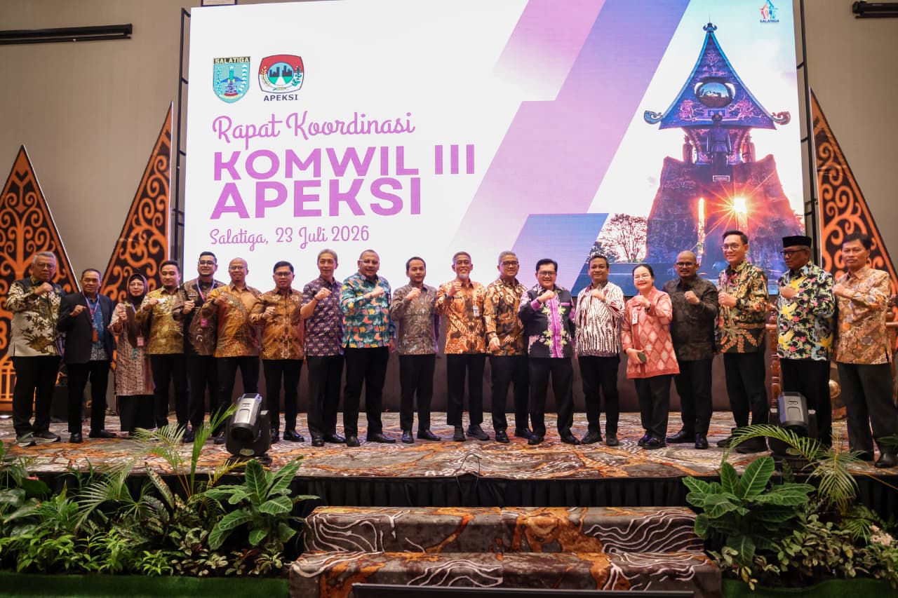Sekda Jateng Sumarno membuka Rakorkomwil III Apeksi di Salatiga 23 Juli 2026 (foto: Pemprov Jateng)