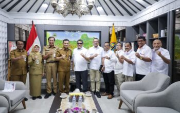 Gubernur Jateng Ahmad Luthfi saat menerima Penasihat Khusus Presiden Said Iqbal, Senin 27 Juli 2026 (foto: Pemprov Jateng)