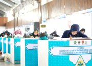 Peserta cabang kaligrafi pada MTQ Nasional XXXI 2026 di Auditorium Imam Barjo Undip Semarang, Senin, 14 September 2026 (foto: Pemprov Jateng)