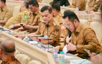 Gubernur Jawa Tengah Ahmad Luthfi menyampaikan pandangan usai RDP Komisi II DPR RI terkait RUU Reforma Agraria di Gedung DPR RI, Jakarta, Selasa, 15 September 2026 (foto: Pemprov Jateng)