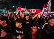 Ribuan warga memadati Halaman Kantor Gubernur Jawa Tengah untuk nonton bareng laga Timnas Indonesia melawan Singapura, Jumat, 25 September 2026 (foto: Pemprov Jateng)