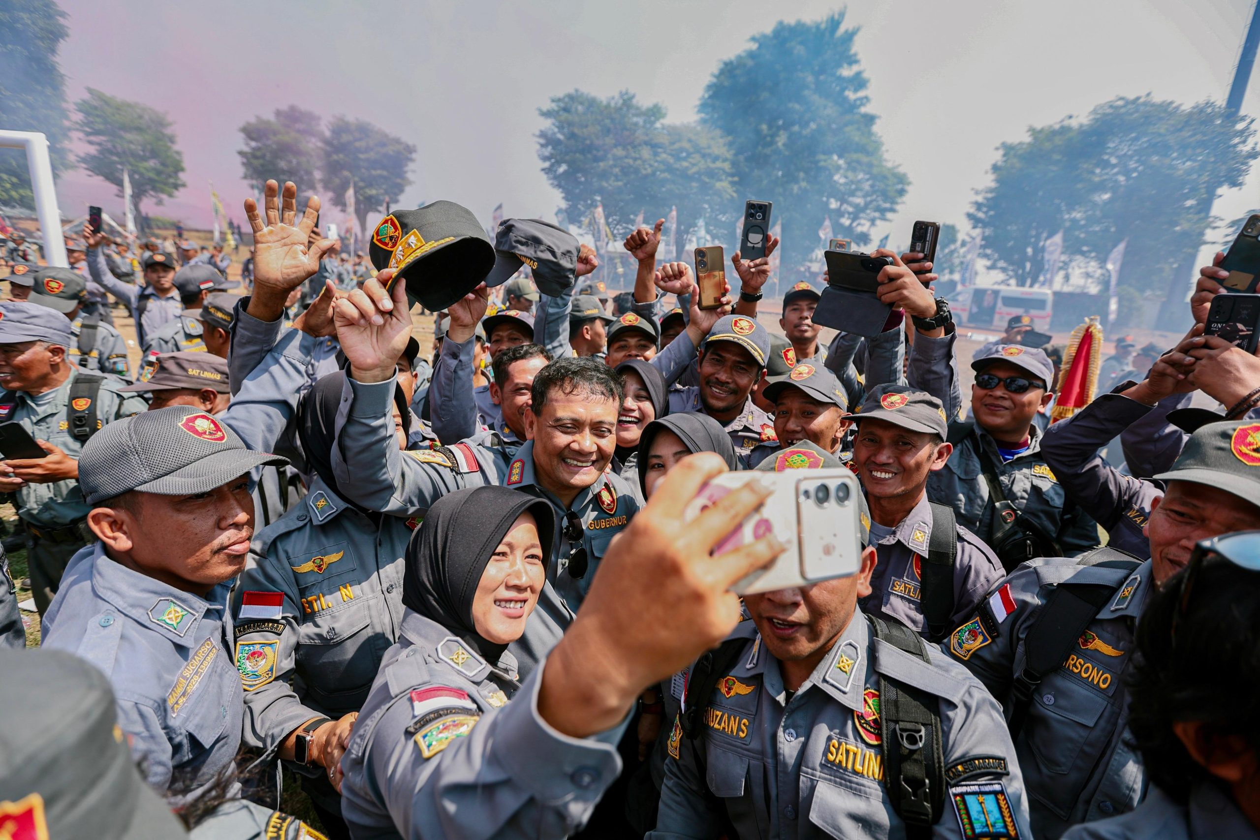 Gubernur Jateng Ahmad Luthfi dalam Apel Akbar Satlinmas di Kabupaten Semarang, 30 September 2026 (foto: Pemprov Jateng)
