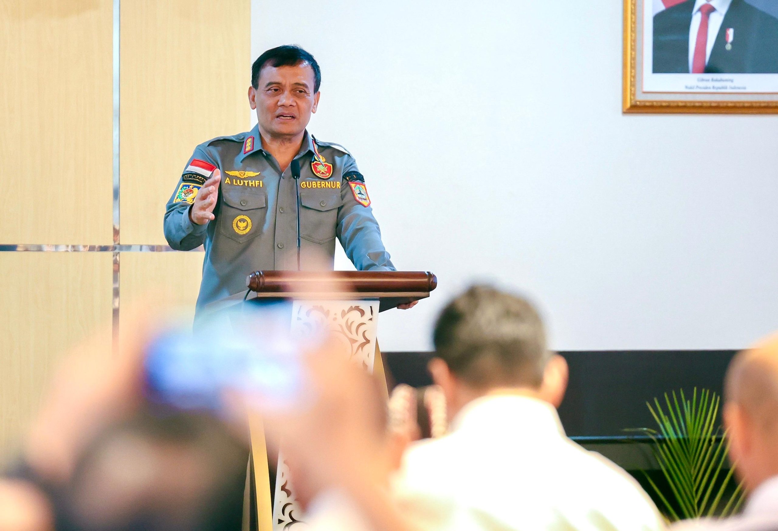 Gubernur Jawa Tengah Ahmad Luthfi memberikan sambutan dalam Sosialisasi Penguatan Integritas, Budaya Antikorupsi, dan Gratifikasi di Kompleks Kantor Pemprov Jawa Tengah, Rabu, 30 September 2026 (foto: Pemprov Jateng)