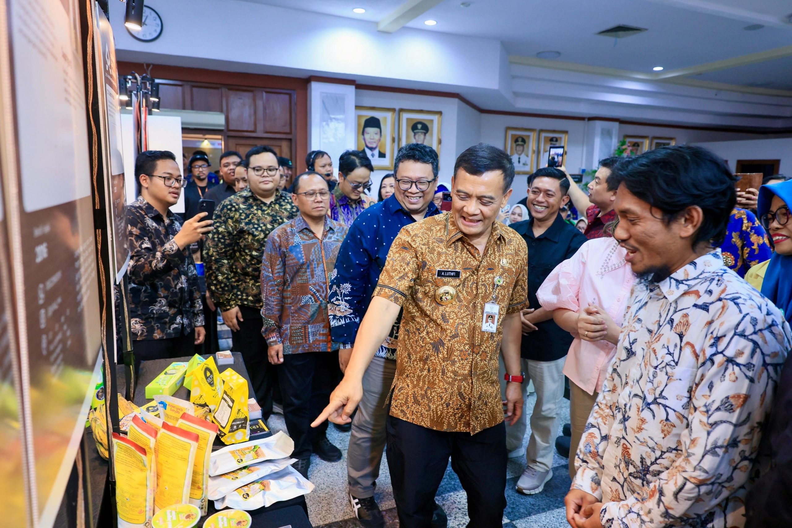 Gubernur Jawa Tengah Ahmad Luthfi dalam Final Showcase Lumbung Karya Indonesia di Gedung Gradhika Bhakti Praja, Semarang, Kamis, 1 Oktober 2026 (foto: Pemprov Jateng)