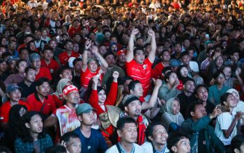 Suasana nonton bareng final FIFA ASEAN Cup 2026 di halaman kantor Gubernur Jateng (foto: Pemprov Jateng)