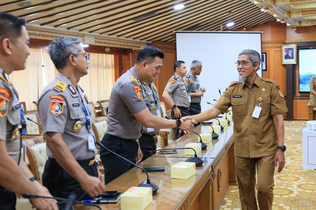 Sekretaris Daerah Provinsi Jawa Tengah Sumarno saat menerima kunjungan PKDN di Kantor Gubernur Jateng, Semarang, Selasa, 6 Oktober 2026 (foto: Pemprov Jateng)