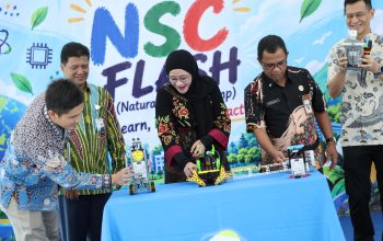 Bunda PAUD Jawa Tengah Hj. Nawal Arafah Yasin dalam Training for Trainer Koding dan Robotik Berbasis STEAM di Gedung FMIPA Unnes, Semarang, Kamis, 8 Oktober 2026 (foto: Pemprov Jateng)