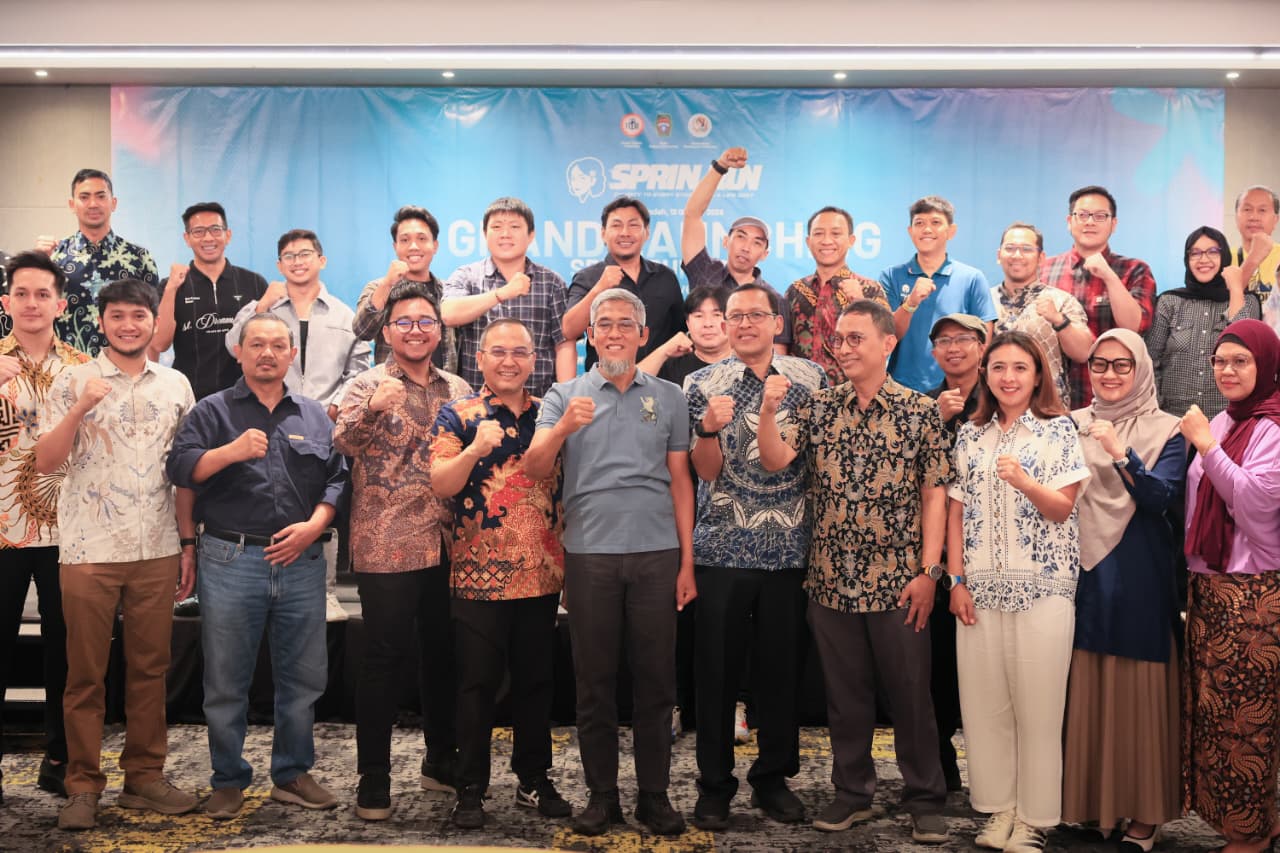Sekda Jawa Tengah Sumarno bersama POGI Cabang Semarang saat peluncuran Grand Launching Sprin Run 2027 di Restoran Alam Indah, Kota Semarang, Selasa, 13 Oktober 2026 (foto: Pemprov Jateng)