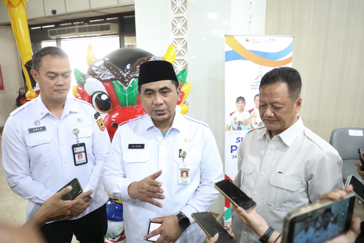 Wakil Gubernur Jawa Tengah Taj Yasin Maimoen memberikan keterangan pers terkait kesiapan dan dampak ekonomi penyelenggaraan Porprov Jateng XVII 2026 di Kantor Gubernur Jateng, Semarang, Rabu, 21 Oktober 2026 (foto: Pemprov Jateng)