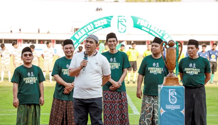 Final Football Santri 2026, Wagub Taj Yasin Dorong Pembinaan Pesepak Bola Santri Jateng ke Jenjang Lanjutan