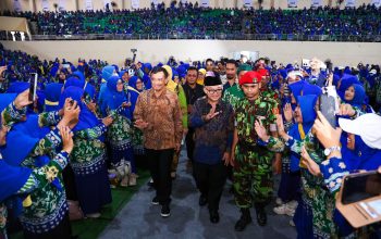 Gubernur Jawa Tengah Ahmad Luthfi menghadiri Apel Akbar 10.000 Guru TK ABA se-Jawa Tengah di Semarang. (Foto: Dok. Humas Pemprov Jateng)